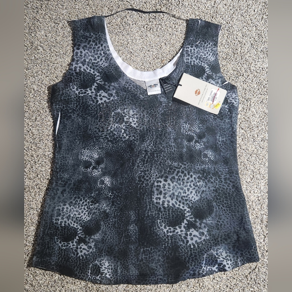 Sleeveless Black Gray Animal-Print Tank Top